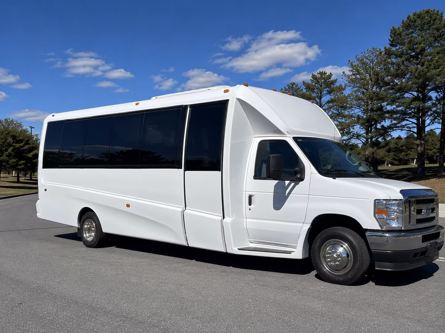Kent Winery Tour & Pub Crawl Transportation