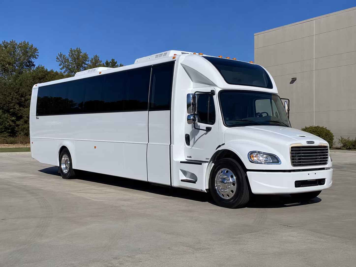 Kirkland Birthday, Sweet 16, & Quinceañera Party Bus Rentals