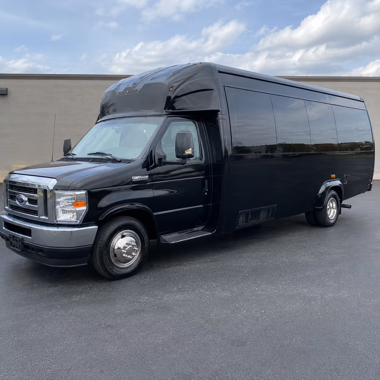 Redmond Homecoming & Prom Party Bus Rentals
