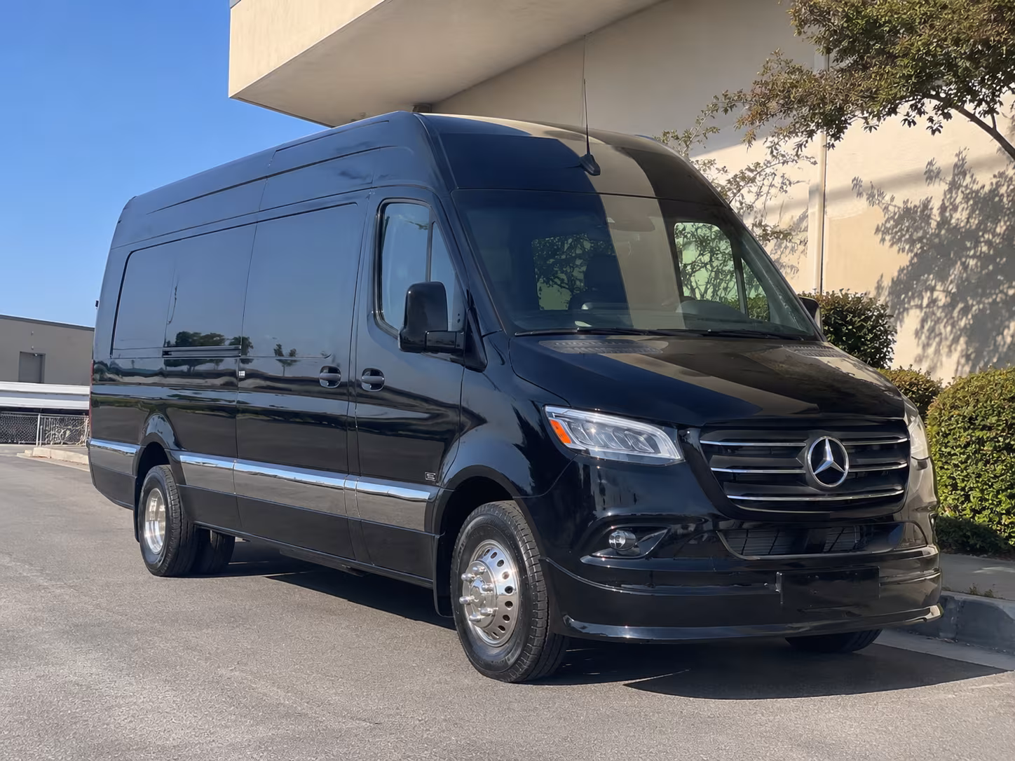 Seattle Wedding Transportation & Shuttle Service