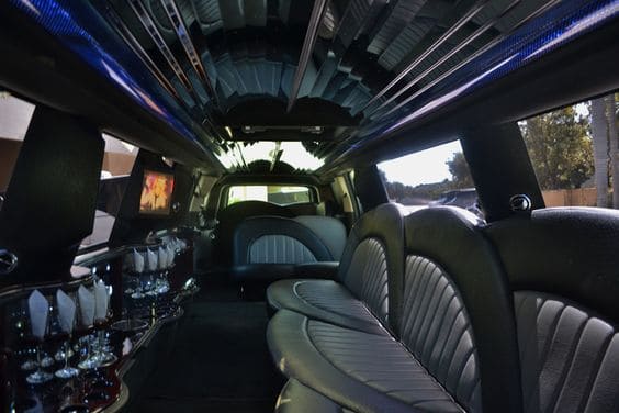 Bellevue Hummer Limos Interior