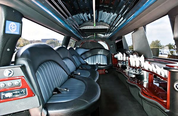 Bellevue Lincoln Stretch Limos Interior